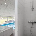 4 Bedroom Amazing In *